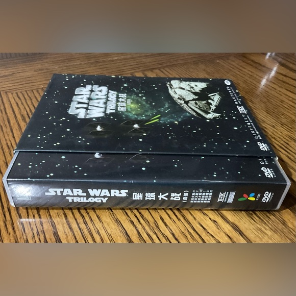 STARWARS TRILOGY in Japanese - Picture 4 of 10